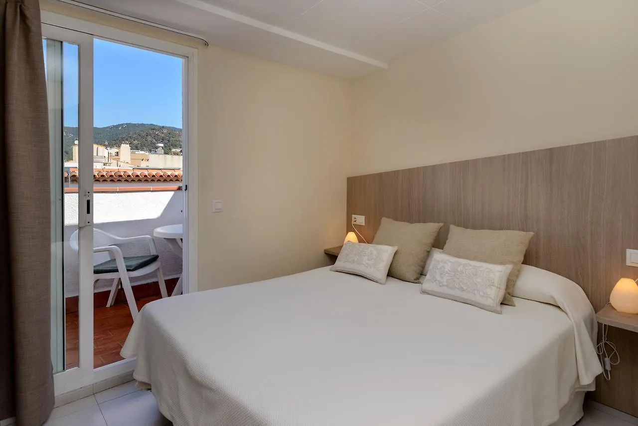 Hotel Capri Тосса-де-Мар 2*,  Испания
